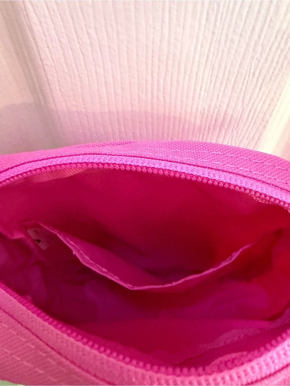 Nike Heritage Hot Pink Mini Crossbody Bag